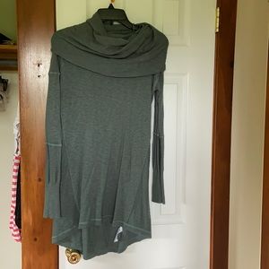 Ruby Moon real long sleeve cowl neck top